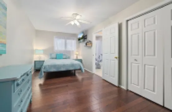 Ninnie & Papaw's Paradise Cove on Beaver Lake