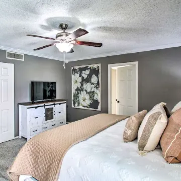 New AZ Oasis, Fire Pit, Yard, Grill, & Hot Tub!