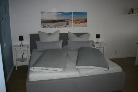 Apartment "Beachfront with sea view and sunny balcony"<br><br>