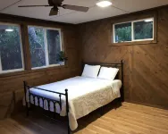 Large Group Property directly on the Lake!