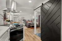 Cozy Studio- Pets Welcome! Hot Tub on site!