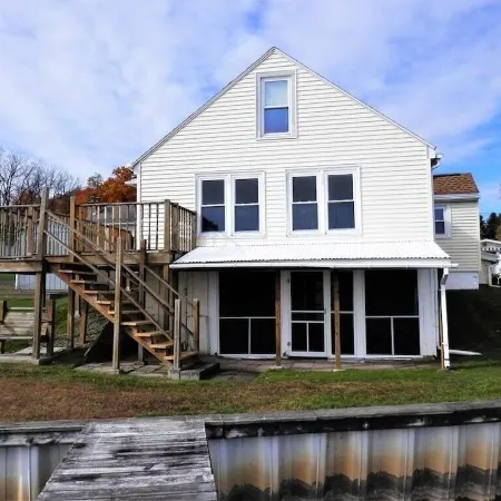 The Cape: Waterfront Home on Cayuga Lake