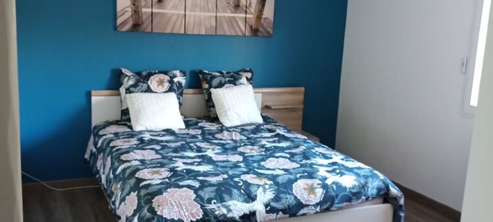 Nice and quiet house for 6 people โรงแรมในชองเบรี