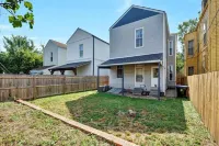 Pleasant duplex with AC in The Highlands, Louisville - WiFi included