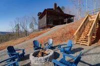 Spacious 5 BR Cabin Stunning Mountain View w HOT TUB