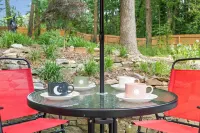 Spacious 3BD House - BBQ - Backyard Games & Sports