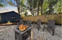 Sportsplex.PetFriendly.Owa.GasGrill.Foosball.FullyFencedYard