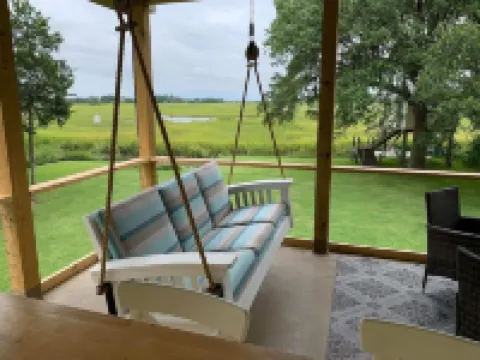 Villa overlooking Charleston close to Folly Beach