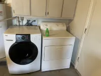3 bdr with pool , lots of offstreet parking, close to everything