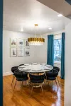 Spacious! Game Room & VIP Lounge, Jungle Rm, Bubble Chairs, Record Player!