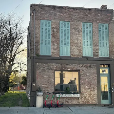 Downtown Mobile near Dauphin, St Louis, Greer's, Saenger, Restaurants - Unit A