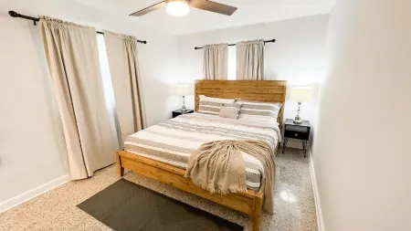 Casita del Sol - Minutes From Downtown and Beaches