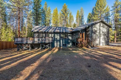 7 bedroom Secluded Luxury Home.. Hotels near Lake Tahoe