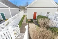 4 BR/4.5 BA luxury townhome in Bear Trap Dunes 2 min walk to all amenities