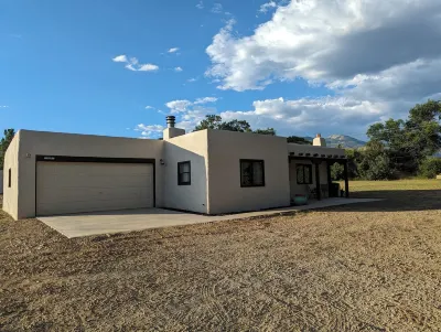 Casa Aliento - A breath of fresh air in Taos!