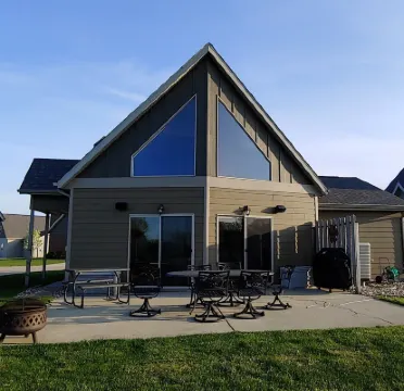 The Good Life Cabin - Bridges Bay Resort in Okoboji, Iowa