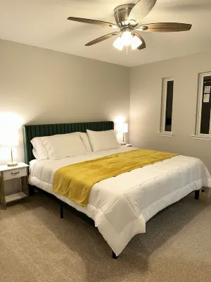 Stunning Apt/Free parking/Wi-Fi