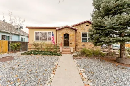 3 King Beds-Hot Tub-Firepit-Historic-Downtown