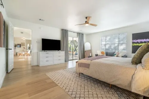 Hillside Artsy Retreat Game Room King Beds Hotels in Lago Vista