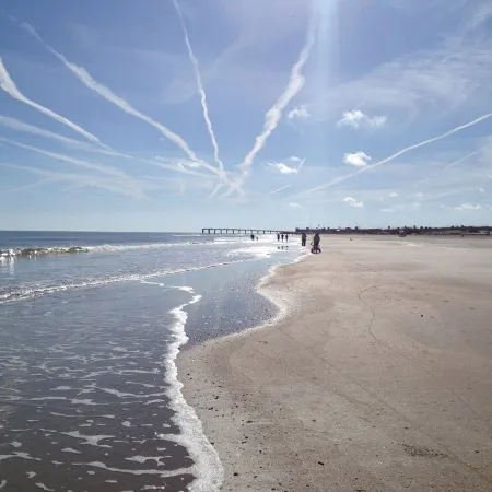 Oceanfront St Augustine Beach Condo/ Steps to Pool +  Beach