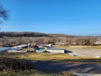 Cozy House On The HILL 10 Min from Ft. Leonard Wood