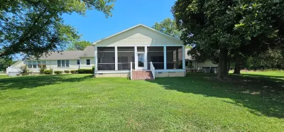 Goose landing Waterfront Delight! Lee Creek Farm is a vacation oasis! Hotels in 