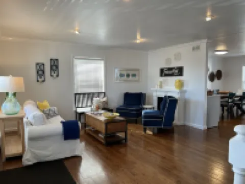 Cozy & Private Family Beach Home in Lake Como Hotels in Lake Como