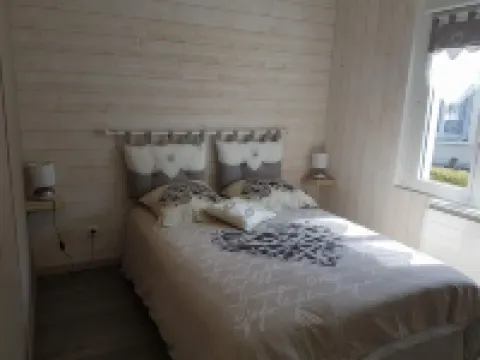 800M from the sea, renovated gite 阿貢庫坦維爾酒店