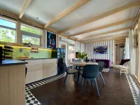 Lichtdurchflutete Villa mit Pool, Traumhafter Blick zum Meer