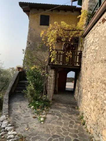 Romantisches Rustico mit Traumhaftem Seeblick in Sehr Ruhiger Lage