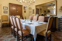 Dimora Leone, large luxury apartment in the heart of Lucca