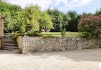 Separate Annex. Private Entrance