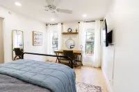 Tranquil 3br/2ba Home with Heated Saltwater Pool