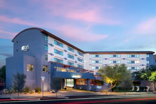Aloft Scottsdale - Mountain view