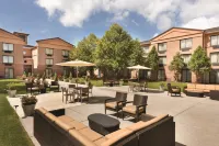 DoubleTree by Hilton Hotel Milwaukee - Brookfield