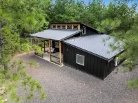 Whispering Retreat Sleeps 4 Các khách sạn ở McCurtain County