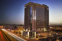 Centro Waha Riyadh Hotel - สระว่ายน้ำบนดาดฟ้า