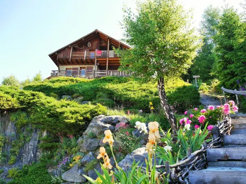 CHALET PRIVE MON REVE APPART no3 on DOMAINE ALPE D'HUEZ IN VILLARD RECULAS
