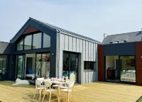 Bright "Ker Balafenn" house near the coast