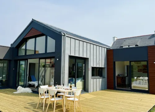 Bright "Ker Balafenn" house near the coast