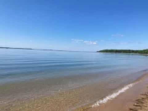 East Hampton/Springs Cottage- minutes walk to sea