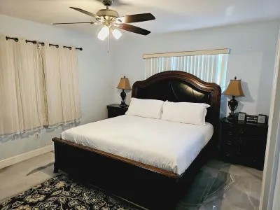 Cozy Duplex overlooking the water walk distance to the beach Hotels in der Nähe von Lauderdale-by-the-Sea Beach