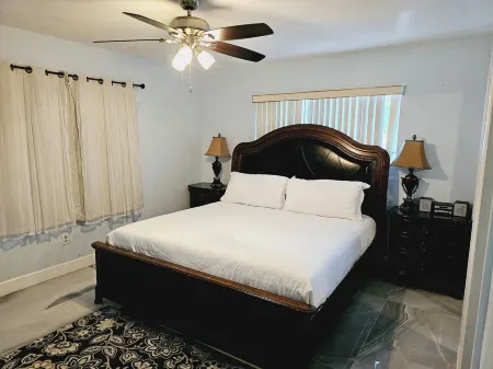 Cozy Duplex overlooking the water walk distance to the beach