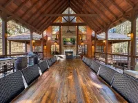 Copper Spa Lodge - Elegance Meets Luxurious Comforts with a Retreat Experience فنادق في بروكن بو