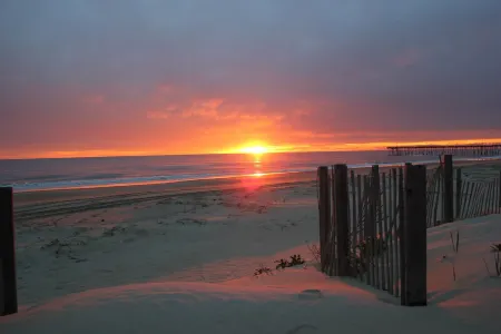Circa 1953 beach cottage...this is 'old school' beach at it's best!