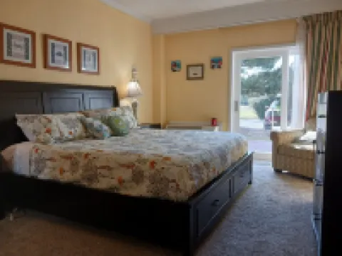 Hatteras 1 Bedroom Condo with Pool  Best Beaches are at the End!!!  Ground Floor