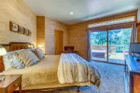 Dog Friendly Home w/ Hot Tub, 10 SHARC Passes, and Second Level EV Charger