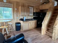 Clean, comfortable cabin. Sleeps 4
