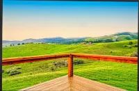 Expansive views, wildlife, and privacy.