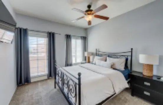 Lake View Condo with Pool/Boat Parking!